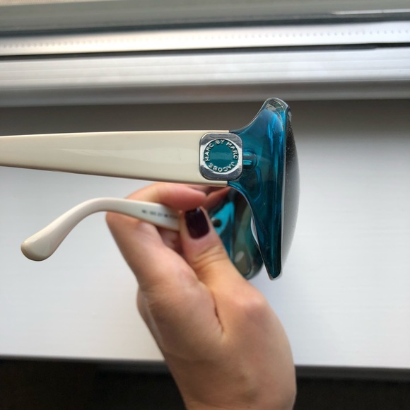 Vintage Marc Jacobs | Blue & white sunglasses frames - Picture 7 of 7